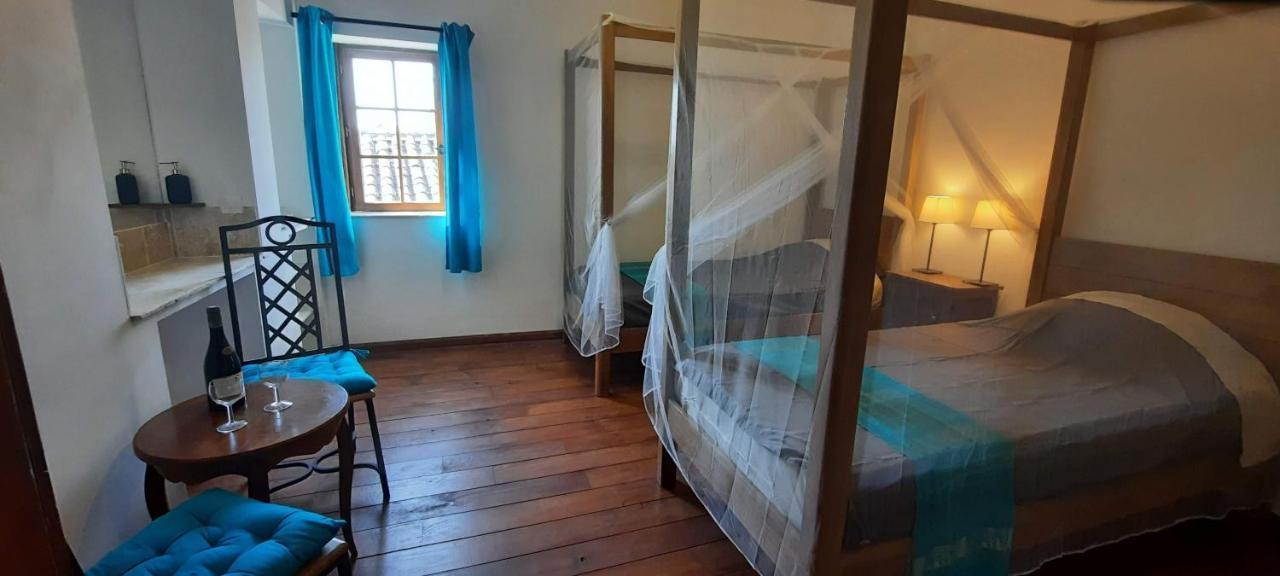Le Fort D'Issigeac Chambres D'Hotes Bagian luar foto