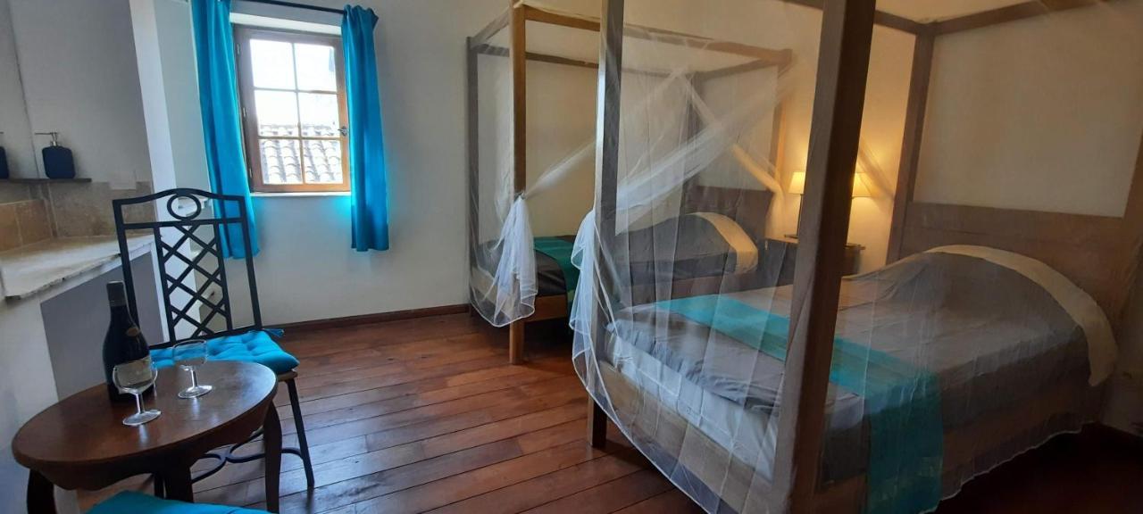 Le Fort D'Issigeac Chambres D'Hotes Bagian luar foto
