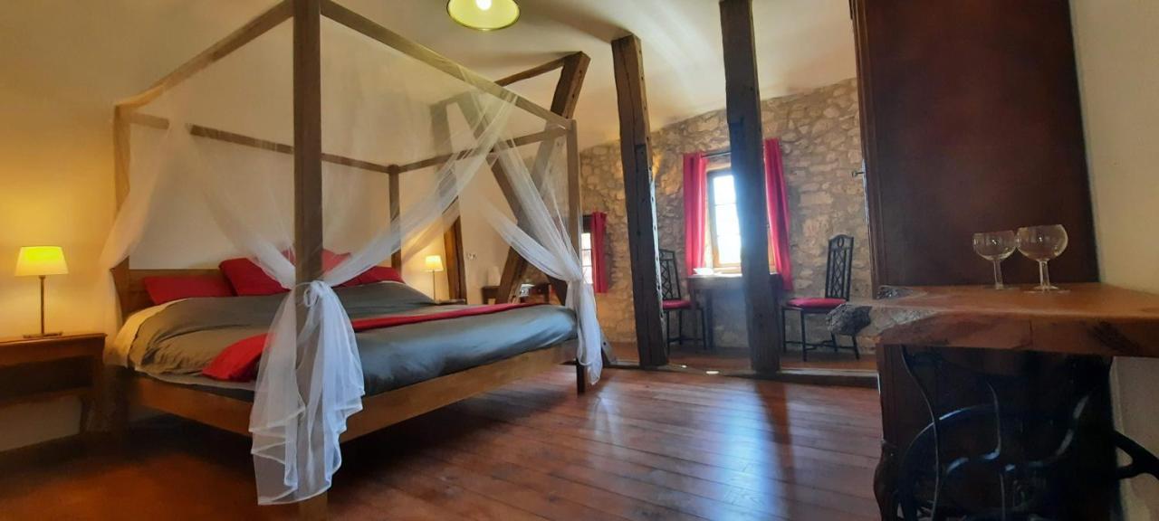 Le Fort D'Issigeac Chambres D'Hotes Bagian luar foto